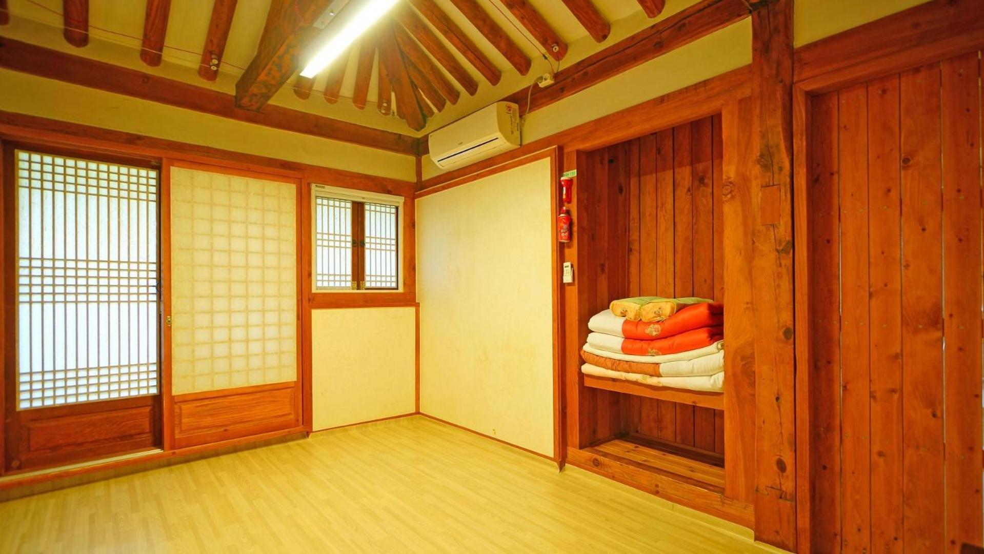 Sarangroo Hotel Jeonju Exterior photo