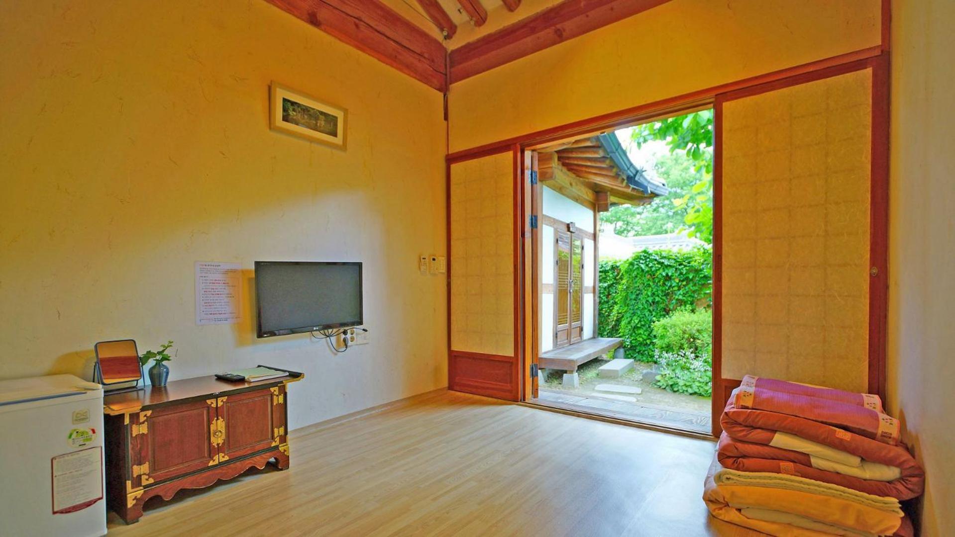 Sarangroo Hotel Jeonju Exterior photo